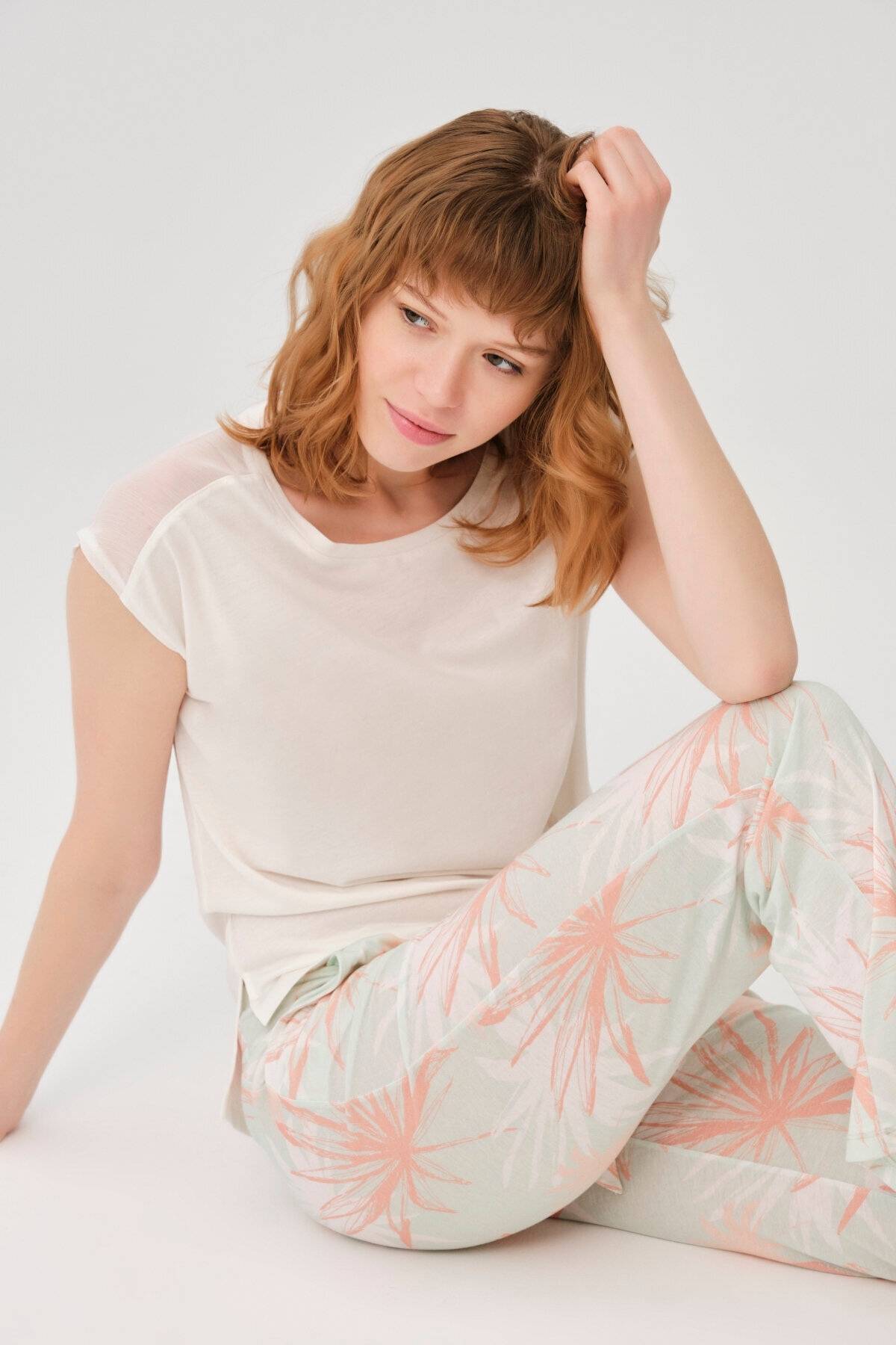 Dagi Ekru Modal Palmiye desenli Kadın Kısa Kol Pijama Takımı