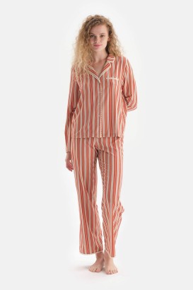 Dagi Kiremit Çizgili Ceket Yaka Saten Kadın Pijama Takımı - Thumbnail