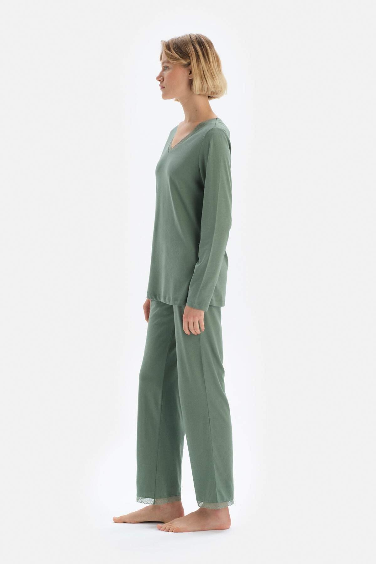 Dagi Yeşil Dantel Detaylı V Yaka Modal Kadın Pijama Takımı
