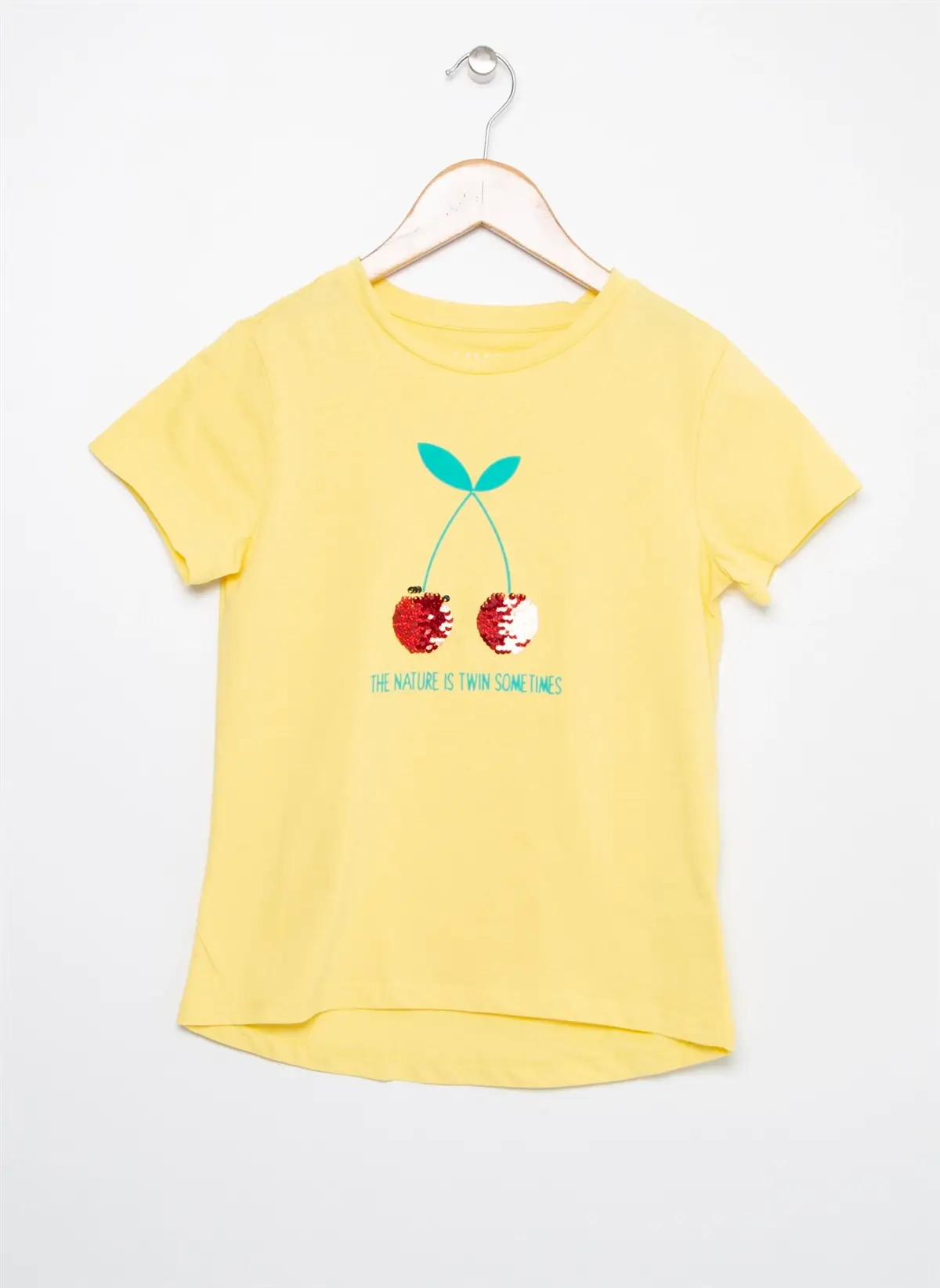 Limon Basic Girl 10 The Nature Is Twin Sometimes Yazılı Pullu Kiraz Desenli Kız Çocuk Tişört