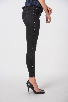 ZDN Siyah Dar Kesim Boncuklu Model Kadın Kot Pantolon - Thumbnail